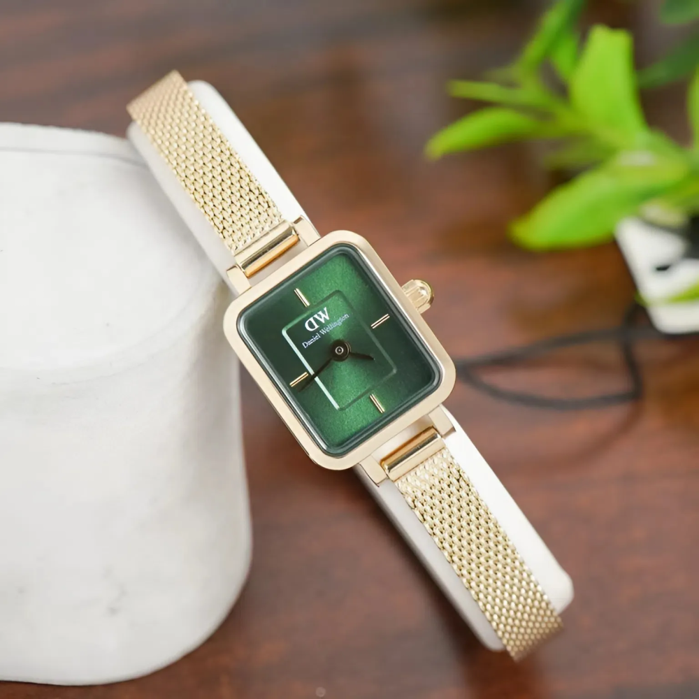 Daniel Wellington 15.4x18.2mm Nữ DW00100653