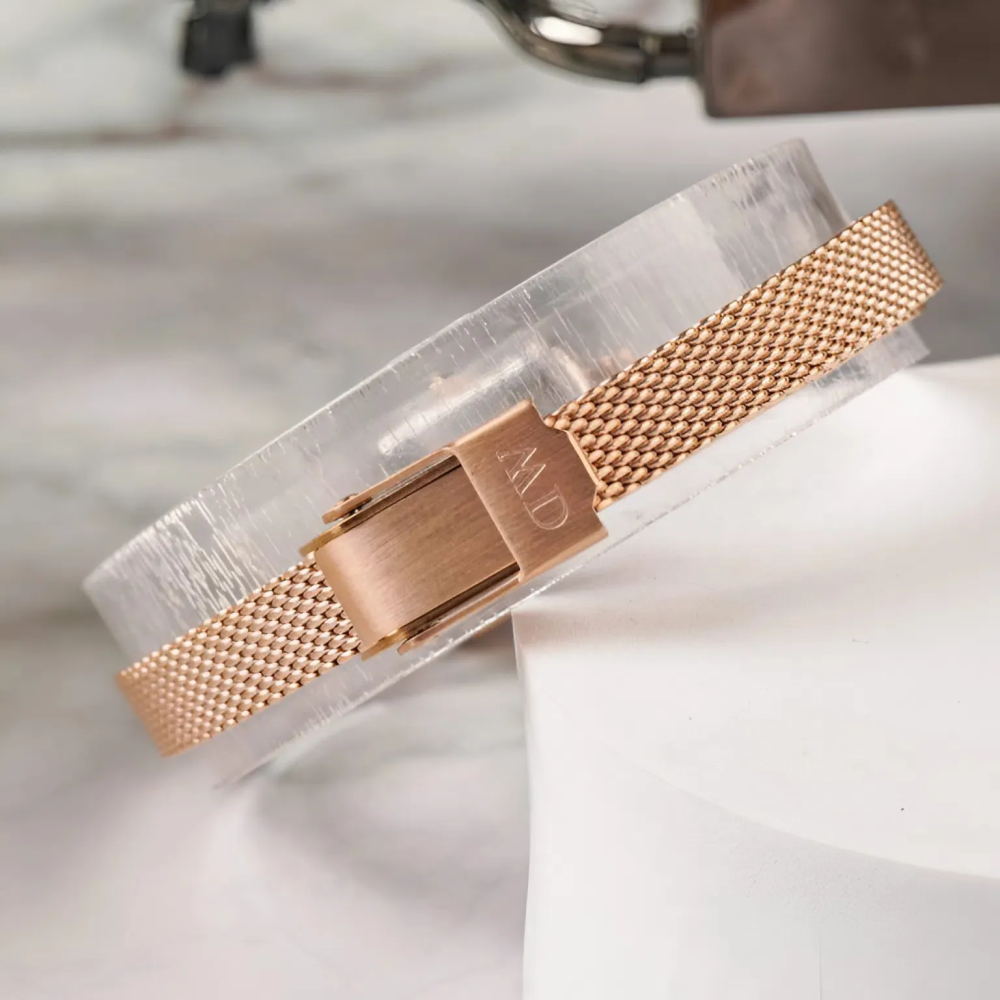 Daniel Wellington 15.4x18.2mm Nữ DW00100647
