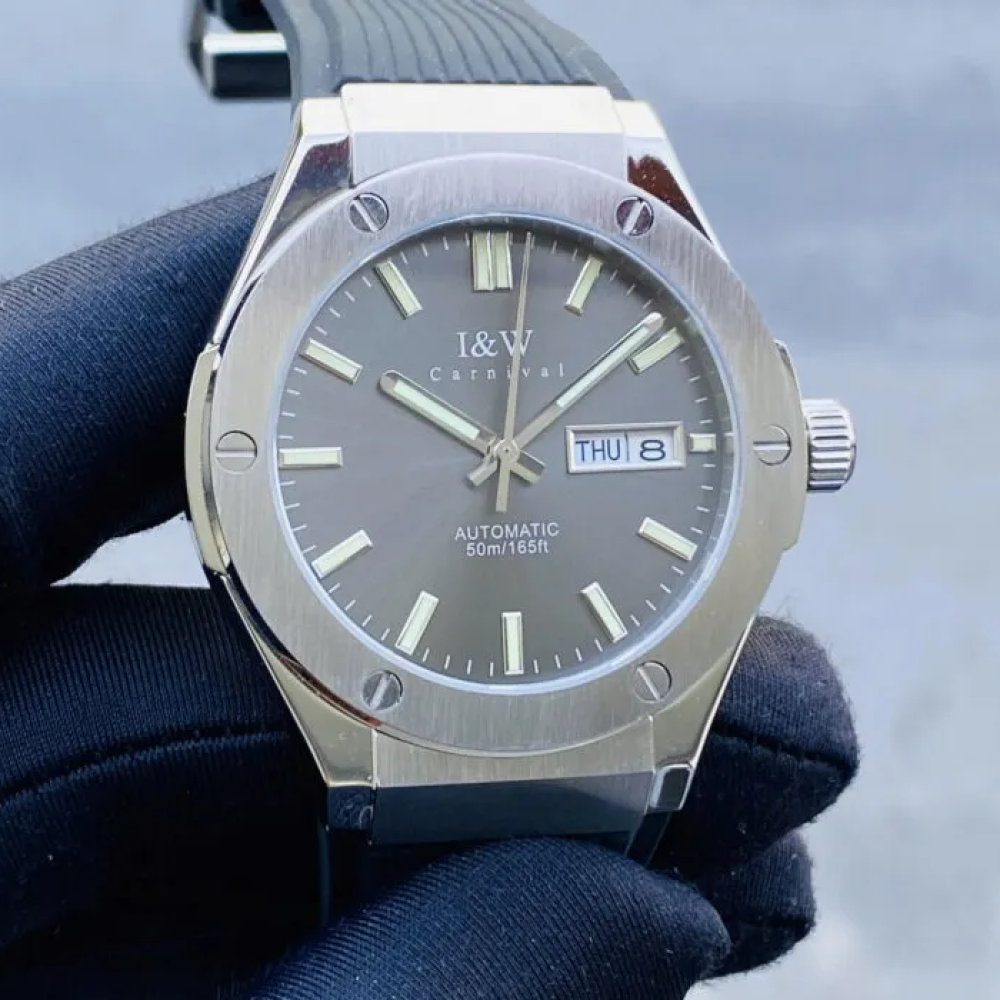 Đồng Hồ I&W Carnival 42mm Nam 55851GT-VT-DCS-DX