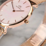Đồng Hồ Daniel Wellington 28mm Nữ DW00100528