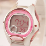 Đồng Hồ Casio 37.9 × 34.9 mm Nữ LW-200-7AVDF