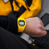 Đồng Hồ Casio Nam DWE-5600R-9DR