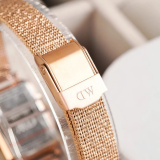 Đồng Hồ Daniel Wellington 20x26mm Nữ DW00100510