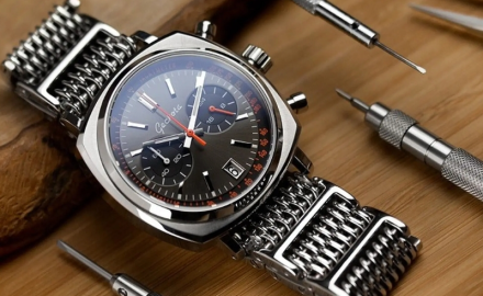 Cách Bảo Quản Đồng Hồ Dây Kim Loại Đúng Chuẩn Tại Nhà