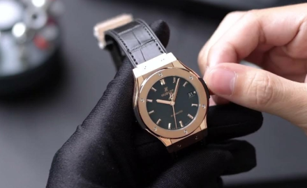 Hướng Dẫn Cách Lên Dây Cót Đồng Hồ Cơ Đúng Cách Chi Tiết Từ A-Z