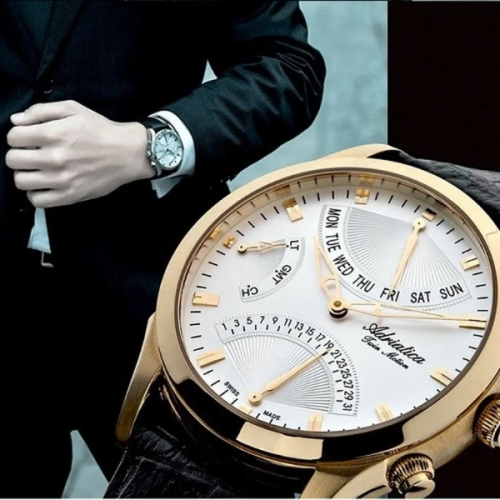 Mẹo tránh trầy xước đồng hồ bạn nên áp dụng hằng ngày