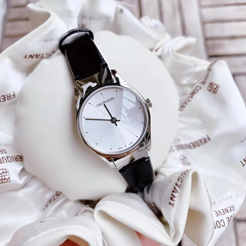 Đồng Hồ Calvin Klein 30mm Nữ K4D231C6