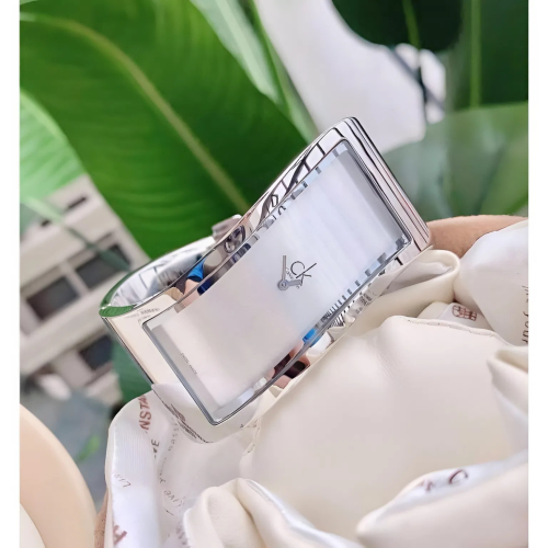 Đồng Hồ Calvin Klein Nữ K1T24101