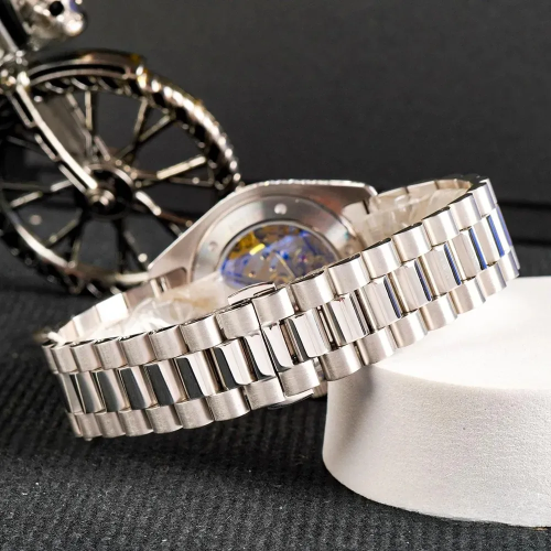 Đồng Hồ Carnival Nam 8907G-VT-D