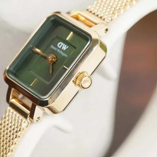 Đồng Hồ Daniel Wellington 15.4x18.2mm Nữ DW00100653