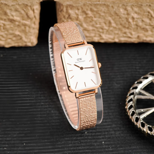 Đồng Hồ Daniel Wellington 20x26mm Nữ DW00100431