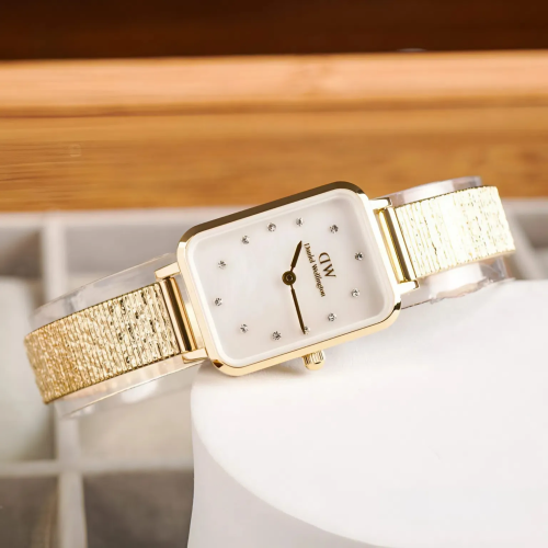 Đồng Hồ Daniel Wellington 20x26mm Nữ DW00100582