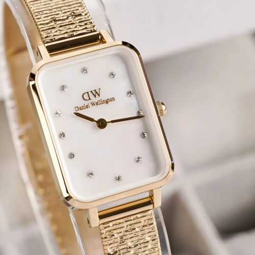 Đồng Hồ Daniel Wellington 20x26mm Nữ DW00100582