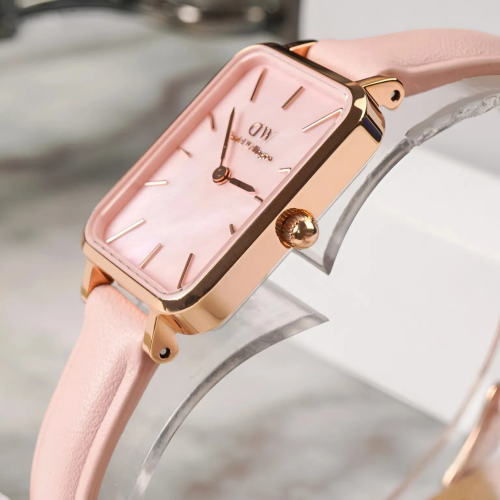 Đồng Hồ Daniel Wellington 20x26mm Nữ DW00100636