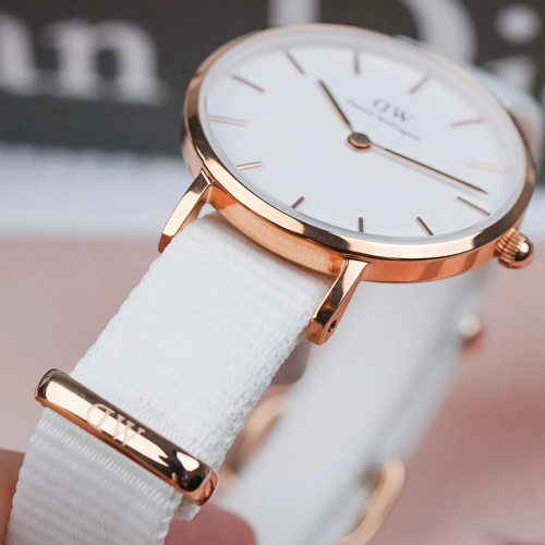 Đồng Hồ Daniel Wellington 28mm Nữ DW00100313