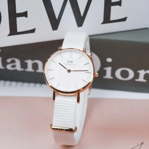 Đồng Hồ Daniel Wellington 28mm Nữ DW00100313