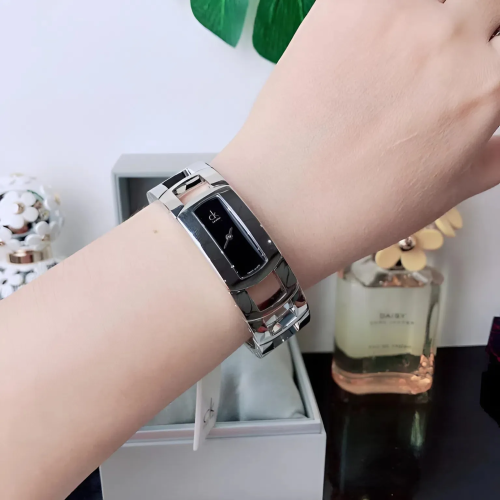 Đồng Hồ Calvin Klein 19.5 x 36.5mm Nữ K3Y2M111