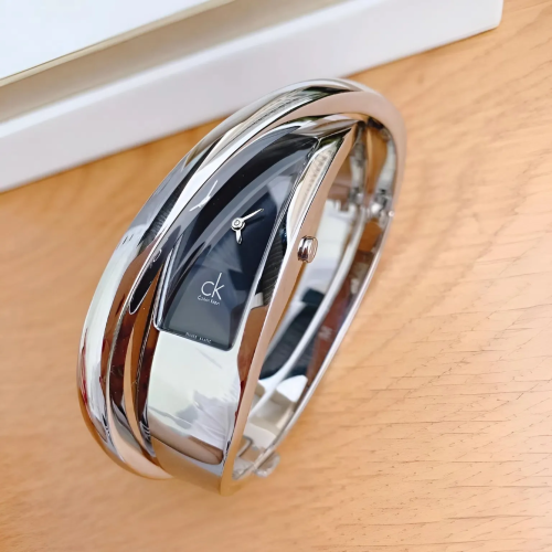 Đồng Hồ Calvin Klein 19x38mm Nữ K2J23102