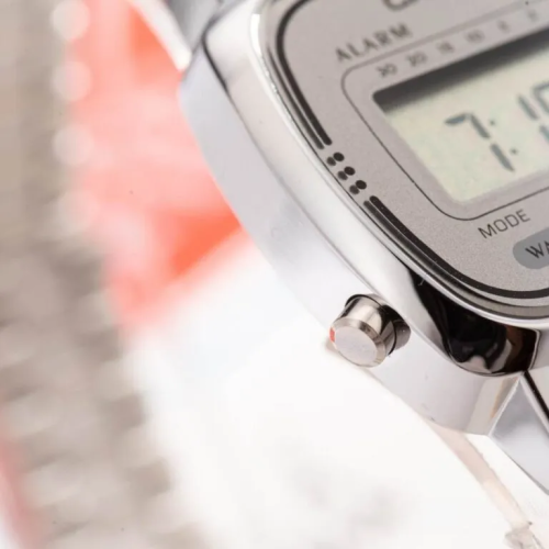 Đồng Hồ Casio 30.3 × 24.6 mm Nữ LA670WA-7DF