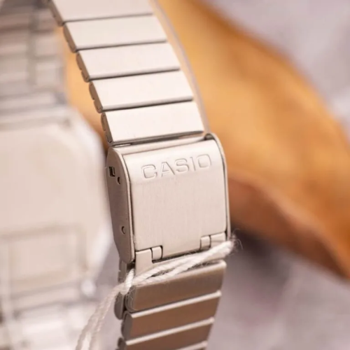 Đồng Hồ Casio 37.4 x 35.5 mm Unisex A700W-1ADF