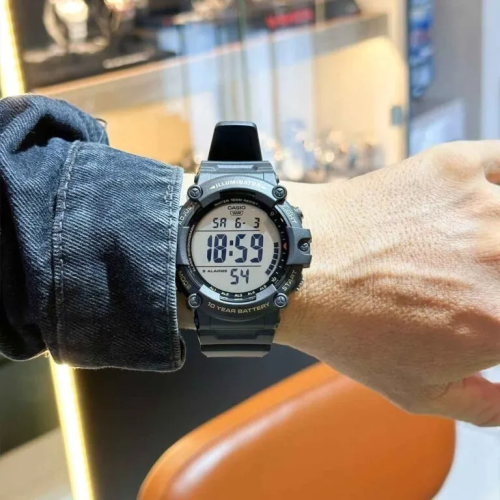 Đồng Hồ Casio 51.4mm Nam AE-1500WHX-1AVDF