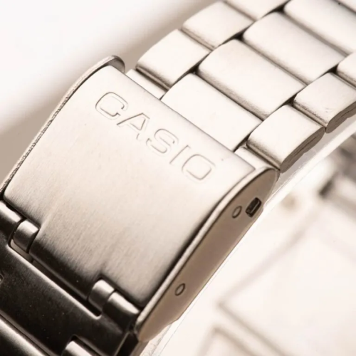 Đồng Hồ Casio 38.9 x 35 mm Unisex B640WD-1AVDF