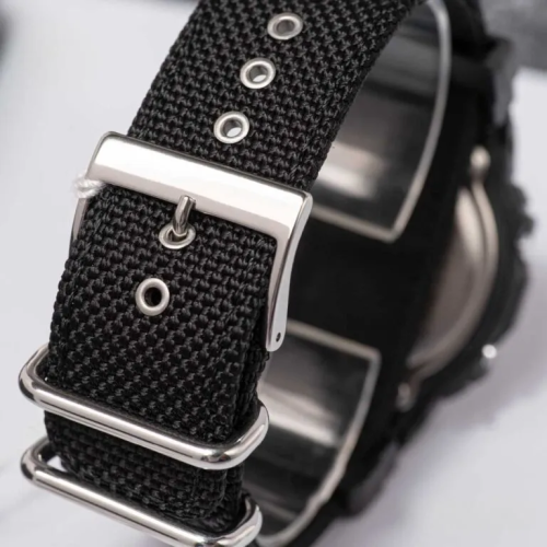 Đồng Hồ Casio 48.9 x 42.8 mm Nam DW-5600BBN-1DR