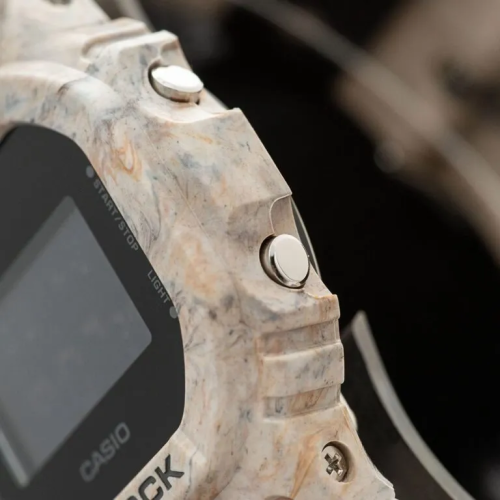 Đồng Hồ Casio 48.9 x 42.8 mm Nam DW-5600WM-5DR