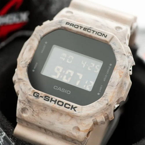 Đồng Hồ Casio 48.9 x 42.8 mm Nam DW-5600WM-5DR