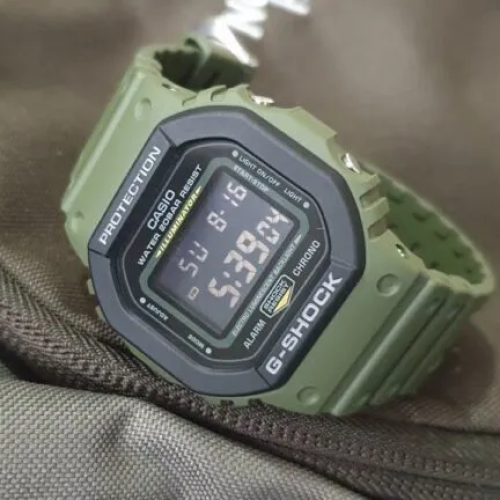 Đồng Hồ Casio 48.9 × 43.8 mm Nam DW-5610SU-3DR