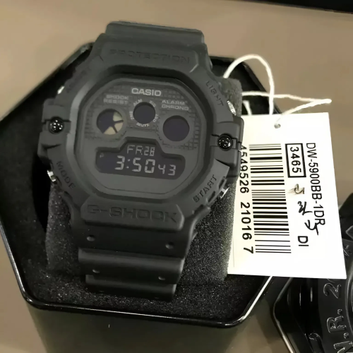 Đồng Hồ Casio Nam DW-5900BB-1DR