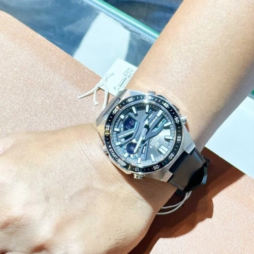 Đồng Hồ Casio 46.8mm Nam EFV-C110L-1AVDF