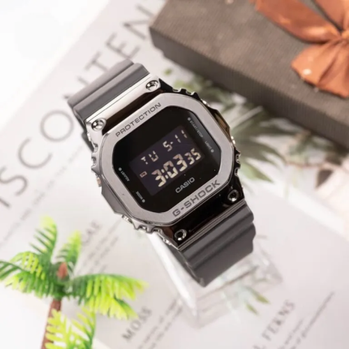 Đồng Hồ Casio Nam GM-5600B-1DR