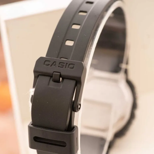 Đồng Hồ Casio 34.5 x 30.4 mm Nữ LA-20WH-1ADF