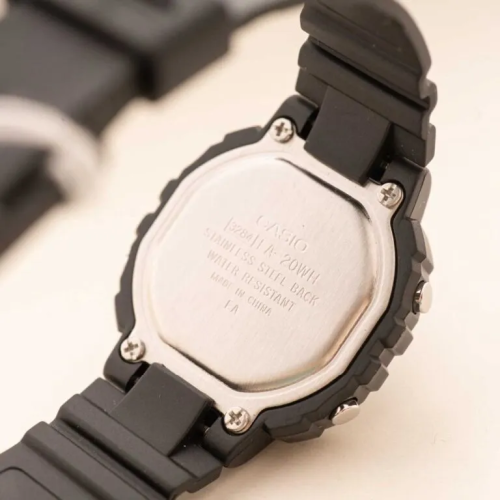 Đồng Hồ Casio 34.5 x 30.4 mm Nữ LA-20WH-1ADF