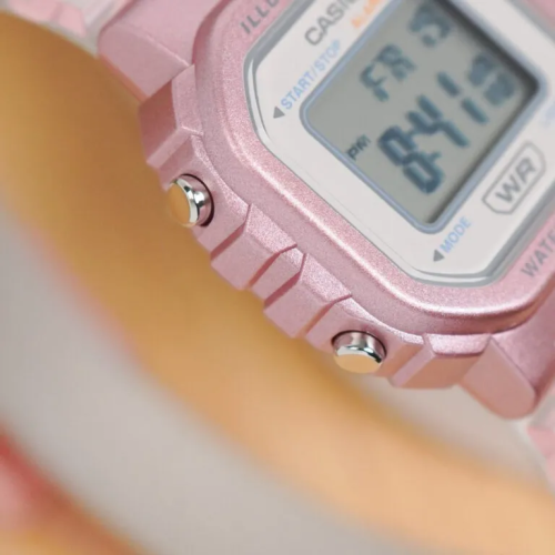 Đồng Hồ Casio 34.5 x 30.4 mm Unisex LA-20WHS-4ADF