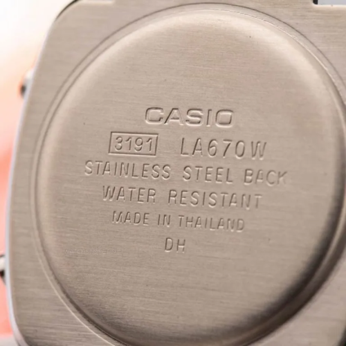 Đồng Hồ Casio 30.3 × 24.6 × 7.3 mm Nữ LA670WA-1DF