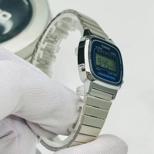 Đồng Hồ Casio 30.3 x 24.6 mm Nữ LA670WA-2DF