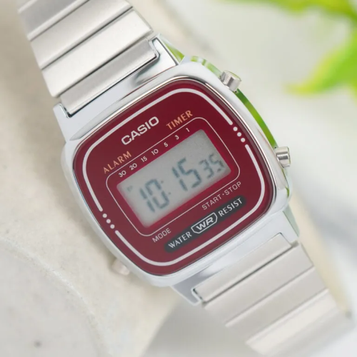 Đồng Hồ Casio 30.3 x 24.6 mm Nữ LA670WA-4DF