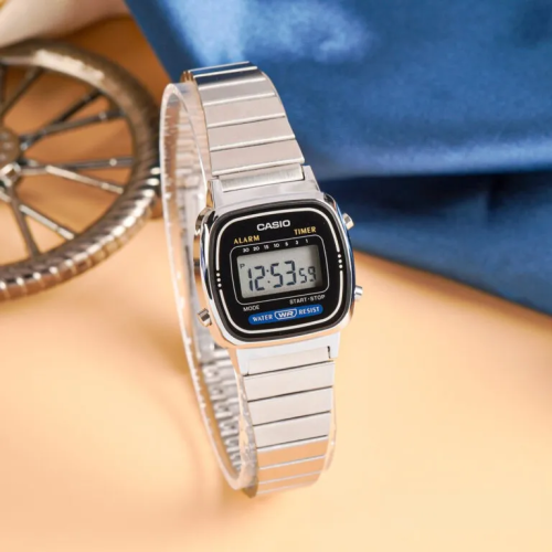 Đồng Hồ Casio 30.3 x 24.6 mm Nữ LA670WD-1DF