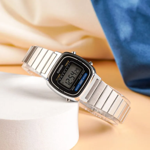 Đồng Hồ Casio 30.3 x 24.6 mm Nữ LA670WD-1DF