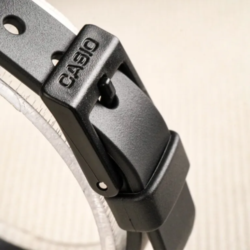 Đồng Hồ Casio 31.7 x 22.5 mm Nữ LQ-142-7EDF