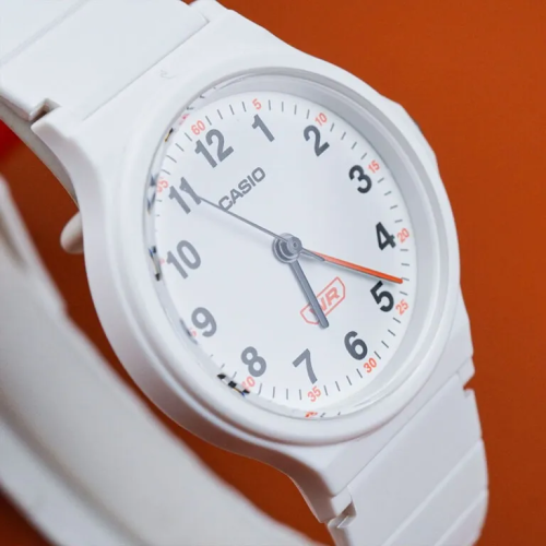 Đồng Hồ Casio 31.5mm Unisex LQ-24B-7BDF