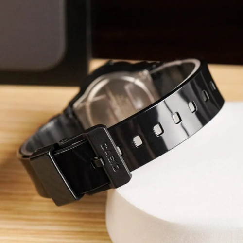 Đồng Hồ Casio 34.2mm Nữ LRW-200H-1BVDF