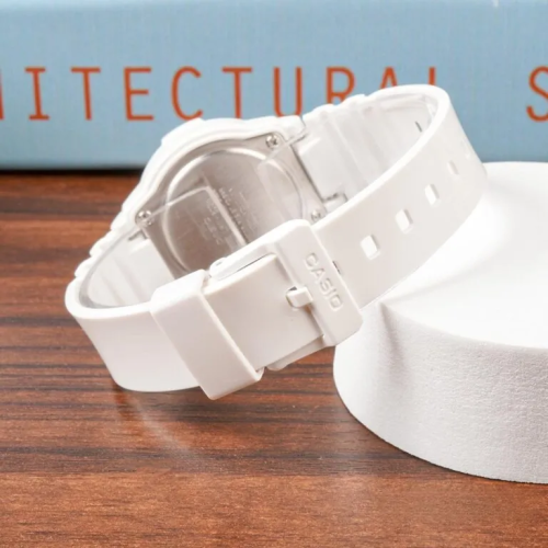 Đồng Hồ Casio 34.2 mm Nữ LRW-200H-3CVDF