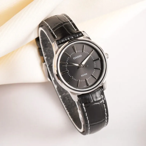 Đồng Hồ Casio Nữ LTP-1303L-1AVDF