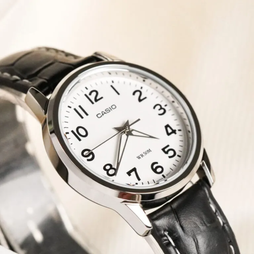 Đồng Hồ Casio 26mm Nữ LTP-1303L-7BVDF