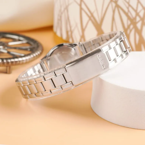 Đồng Hồ Casio 25mm Nữ LTP-V006D-4BUDF