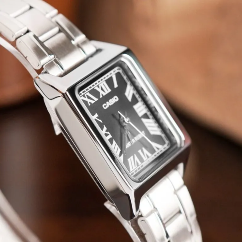 Đồng Hồ Casio 31 x 22 mm Nữ LTP-V007D-1BUDF