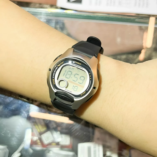 Đồng Hồ Casio 35mm Nữ LW-200-1AVDF